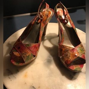 Kelly & Katie Sandals Heels Shoes Women8.5 Orange Pink Floral Daisy Slin…